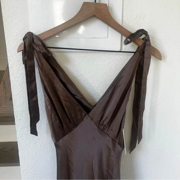 NWT Reformation Pernille Silk Maxi Dress in Magnetic Brown, Flaw - Picture 7 of 10